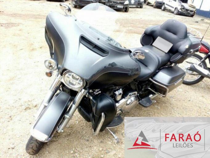 HARLEY DAVIDSON TOURING 17/17