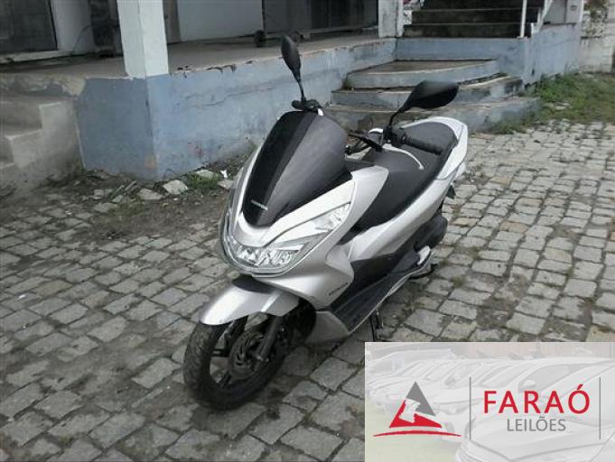 HONDA PCX 150 DLX 18/18