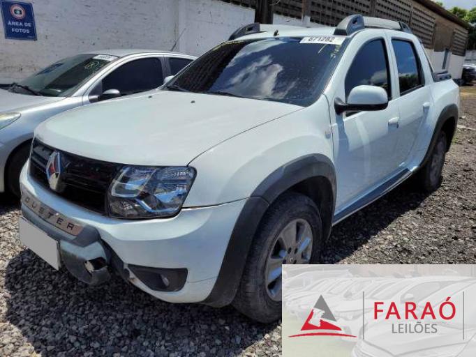 RENAULT DUSTER 20/20