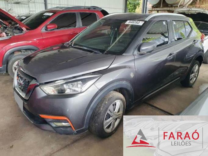 NISSAN KICKS 16/17