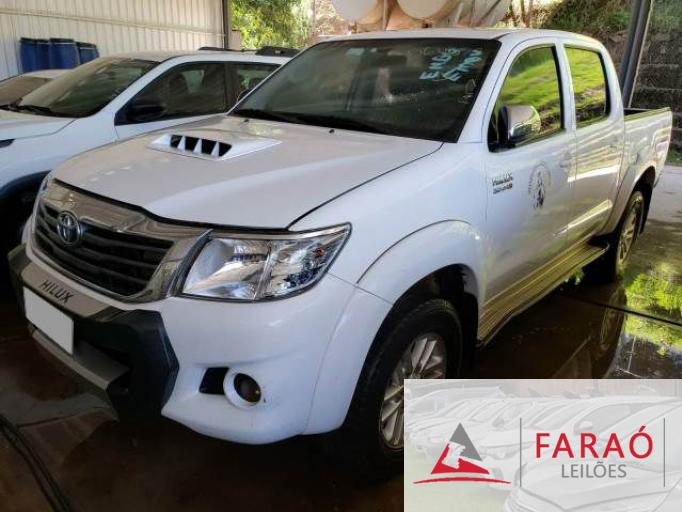 TOYOTA HILUX CD 14/15